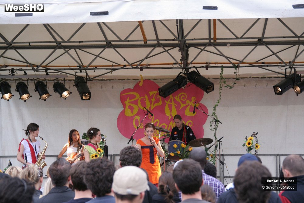 23/37 photos du spectacle Baz'Art à Nanas